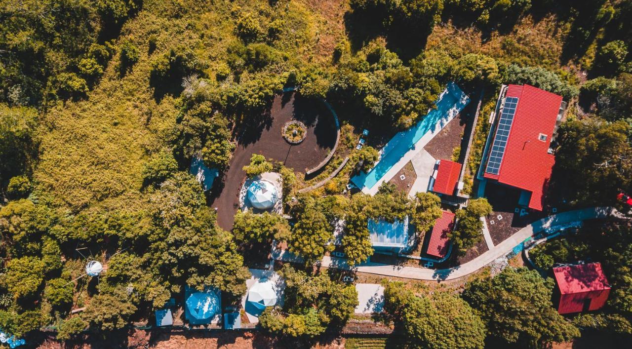 فيلا Quinta Do Abacate - Glamping Park أنغرا دو إِراويزو المظهر الخارجي الصورة